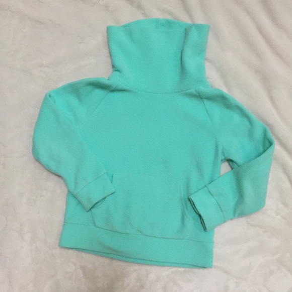 Bundle sales Girl’s Tops - size 5-6 - Picture 3 of 6